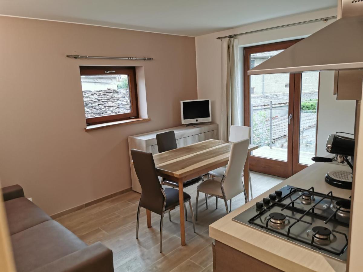 B&B La Maison D' Amelie Camere E Appartamenti Fenis Dış mekan fotoğraf